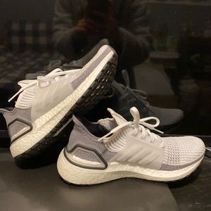 NWT. ADIDAS ULTRABOOST 5.5